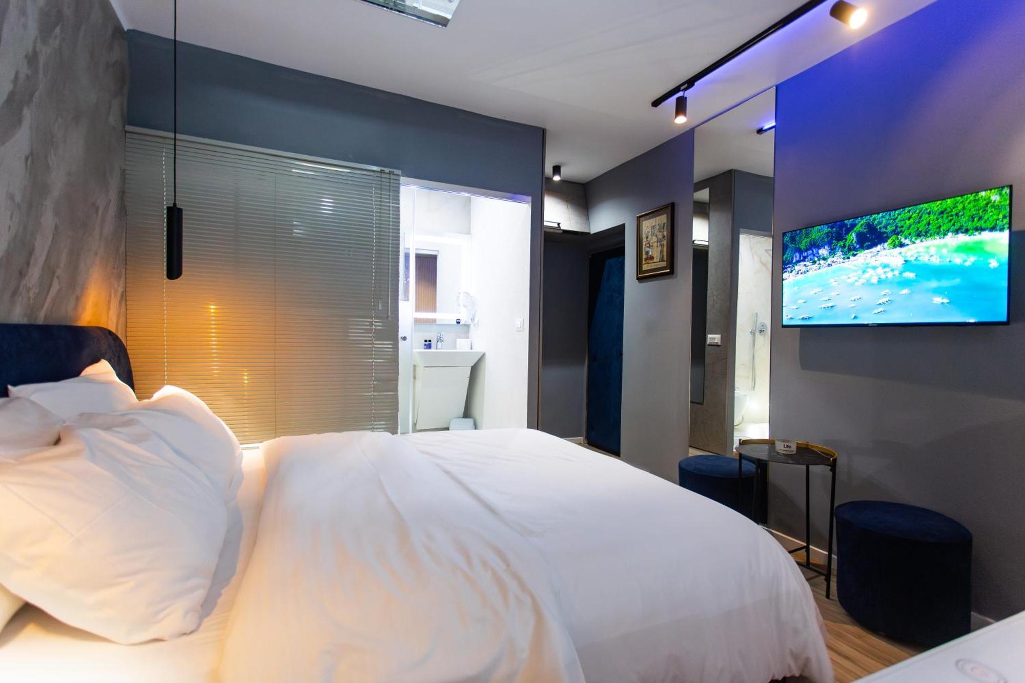 The Bubbles - Jacuzzi Hotel Tiranë Eksteriør bilde